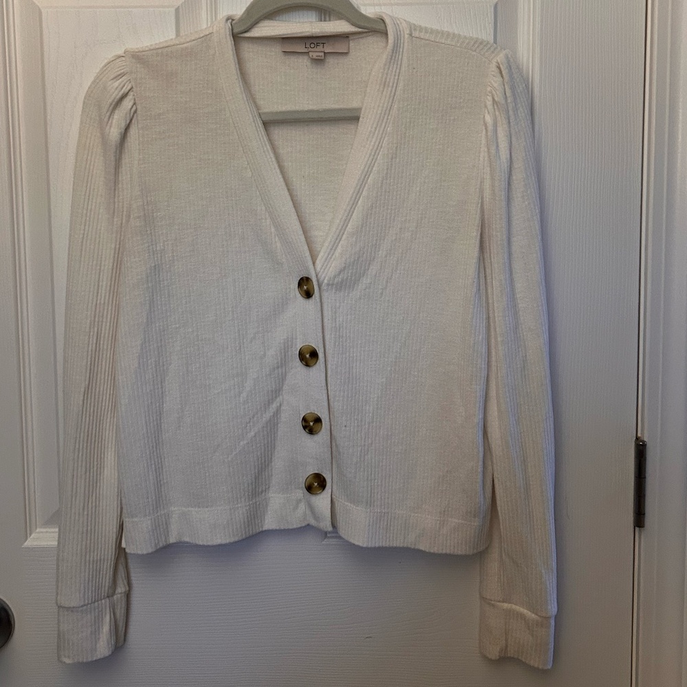 LOFT Cream Ribbed 4-Button Long Sleeve Cardigan Women's Size small